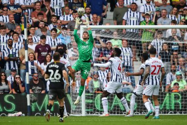 West Bromwich Albion takımından Alex Palmer, 12 Mayıs 2024 'te İngiltere' nin West Bromwich, West Bromwich, İngiltere 'de oynanan ve Batı Bromwich Southampton' a karşı oynanan yarı final yarı final maçında bir haç yakaladı. 