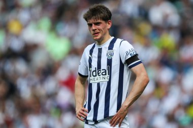 West Bromwich Albion takımının Tom Fellows 'u, 12 Mayıs 2024' te İngiltere 'nin Hawthorns şehrinde oynanan ve West Bromwich-Southampton' a karşı oynanan yarı final yarı final maçında yer aldı. 