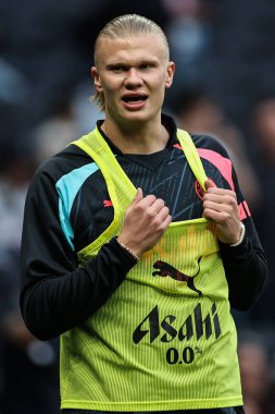 Manchester City 'den Erling Haaland Premier Lig karşılaşması öncesinde Tottenham Hotspur' a karşı Manchester City Tottenham Hotspur Stadyumu, Londra, İngiltere, 14 Mayıs 2024 