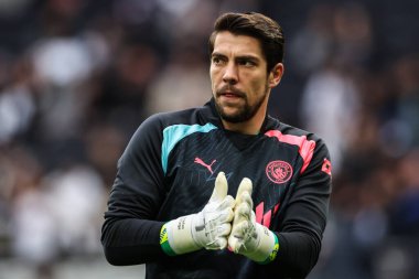 Manchester City 'den Stefan Ortega Premier Lig karşılaşması öncesinde Tottenham Hotspur' a karşı Manchester City Tottenham Hotspur Stadyumu, Londra, İngiltere, 14 Mayıs 2024 