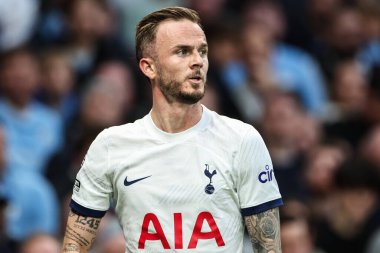 Tottenham Hotspur 'dan James Maddison Premier Lig maçı sırasında Tottenham Hotspur Manchester City' ye karşı Tottenham Hotspur Stadyumu, Londra, 14 Mayıs 2024 