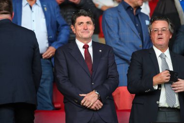 Southampton 'un Dragan olak sahibi, Gökyüzü İddia Şampiyonası play-off yarı final maçında Southampton Batı Bromwich Albion' a karşı St Mary Stadyumu, Southampton, Birleşik Krallık, 17 Mayıs 2024