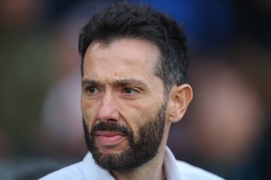 Batı Bromwich Albion takımının teknik direktörü Carlos Corbern, 17 Mayıs 2024 'te İngiltere' nin Southampton Stadyumu, Southampton 'da oynanan yarı final yarı final yarı final yarı final ikinci bacak maçıyla başlayacak.