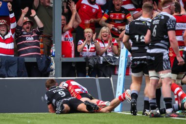 Gloucester Rugby 'den Jonny May 18 Mayıs 2024' te İngiltere 'nin Kingsholm Stadyumu' nda oynanan Gallagher Premiership maçında Gloucester-Newcastle Falcons maçında skoru 38-14 'e çıkardı. 