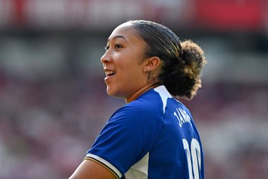 Lauren James of Chelsea Women celebrates the full time result, during the The FA Women's Super League match Manchester United Women vs Chelsea FC Women at Old Trafford, Manchester, United Kingdom, 18th May 2024 