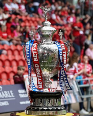 18 Mayıs 2024 'te Birleşik Krallık' ın Doncaster kentindeki Eco-Power Stadyumu 'nda oynanan Betfred Challenge Cup Yarı-Final Hull KR-Wigan Warriors maçında