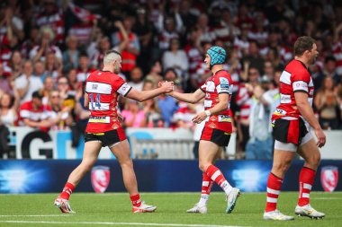 Gloucester Rugby 'den Jonny May, 18 Mayıs 2024' te İngiltere 'nin Kingsholm Stadyumu' nda oynanan Gallagher Premiership maçında Gloucester Rugby, Newcastle Falcons 'a karşı oynadığı maçı 38-14 kazanma çabasını kutluyor. 