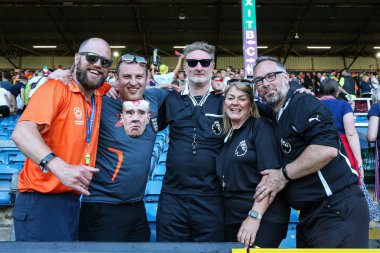 Nottingham Forest taraftarları Premier Lig maçı sırasında Burnley, Burnley Forest 'a karşı Turf Moor, Burnley, İngiltere, 19 Mayıs 2024