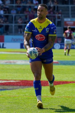 Warrington Wolves 'tan Paul Vaughan, 19 Mayıs 2024' te İngiltere 'nin St. Helens kentinde oynanan ve Wicked Stadyumu' nda oynanan yarı final karşılaşması Huddersfield Giants 'a karşı Warrington Wolves maçından önce ısınıyor.