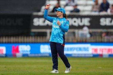 İngiltere 'den Tammy Beaumont, 23 Mayıs 2024' te Incora County Ground, Derby, İngiltere 'de Pakistan' a karşı 1. 