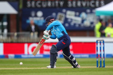 İngiltere 'den Tammy Beaumont, 23 Mayıs 2024' te Incora County Ground, Derby, İngiltere 'de Pakistan' a karşı İngiltere - Pakistan 1. 