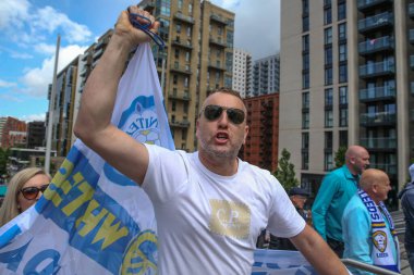 Leeds taraftarları Wembley 'e 26 Mayıs 2024' te Wembley Stadyumu 'nda Leeds United ve Southampton maçında geldiler. 