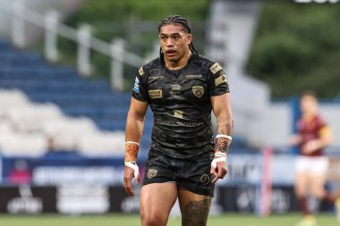 Leigh Leoparları 'ndan Tom Amone, Betfred Süper Lig 12. raundunda Huddersfield Giants ile Leigh Leopards' a karşı John Smith Stadyumu, Huddersfield, Birleşik Krallık, 24 Mayıs 2024 