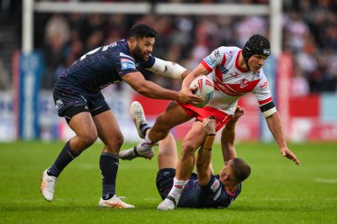 St. Helens takımından Jonny Lomax, Leeds Gergedan takımından Ash Handley ve Leeds Gergedan takımından Rhyse Martin tarafından 24 Mayıs 2024 'te St Helens - Leeds Gergedan maçında yenildi. 