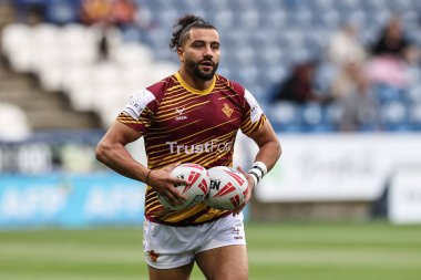 Huddersfield Giants takımından Ashton Golding, Betfred Süper Lig 12. raundunda John Smith Stadyumu 'nda Huddersfield Giants' a karşı Leigh Leopards maçında ısınma turunda, 24 Mayıs 2024 