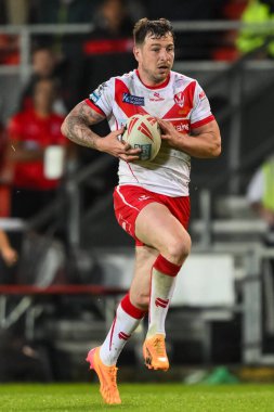 St. Helens 'ten Mark Percival, 24 Mayıs 2024' te St Helens - Leeds Rhinos maçında, Birleşik Krallık 'ın St. Helens Stadyumu' nda oynanan Betfred Süper Lig karşılaşmasında ara verdi. 
