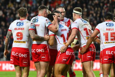 St. Helens 'den Moses Mbye, 24 Mayıs 2024' te St Helens - Leeds Rhinos maçında Betfred Süper Lig karşılaşması için sahaya çıkıyor. 