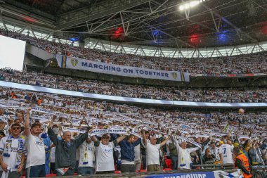 Leeds taraftarları 26 Mayıs 2024 'te Londra' daki Wembley Stadyumu 'nda Leeds United ile Southampton arasında oynanan Sky Bet play-off final maçı öncesinde maç yapacaklar.