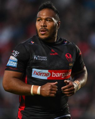 St. Helens 'ten Agnatius Paasi, Betfred Süper Lig 13. Raundu' nda St Helens 'e karşı Catalans Dragons maçında 31 Mayıs 2024' te St Helens, İngiltere 'de mücadele etti.