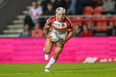 Katalan Ejderhaları 'ndan Theo Fages, 31 Mayıs 2024' te Birleşik Krallık 'ın St. Helens-Catalans Stadyumu' nda oynanan 13.