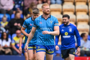 Warrington Wolves takımından Joe Bullock, maç öncesi ısınma turunda 13. Warrington Wolves 'a karşı Wigan Warriors maçı öncesinde 1 Haziran 2024' te Halliwell Jones Stadyumu, Warrington 'da oynanacak.