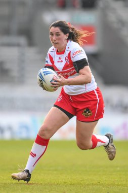 St Helens 'ten Faye Gaskin, 31 Mayıs 2024' te St Helens-Wicked Stadyumu 'nda oynanan Betfred Kadınlar Süper Ligi karşılaşmasında ilk hamlesini yaptı.