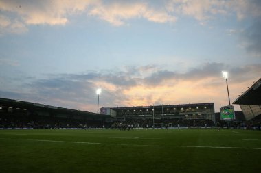 Franklin 's Gardens, Northampton Saints' e karşı 31 Mayıs 2024 'te oynanan Gallagher Premiership play-off yarı final maçı sırasında Franklin' s Gardens, Northampton, İngiltere 'de güneş batıyor.