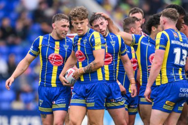 Warrington Wolves takımından Adam Holroyd, 1 Haziran 2024 'te Halliwell Jones Stadyumu, Warrington' da oynanan 13.