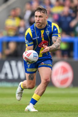 Warrington Wolves takımından Sam Powell, 1 Haziran 2024 'te Halliwell Jones Stadyumu' nda oynanan 13.