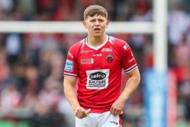 Salford Red Devils 'den Nathan Connell, Betfred Süper Lig 13. Raundunda Salford Red Devils, Londra Broncos' a karşı Salford Community Stadyumu, Eccles, İngiltere, 2 Haziran 2024