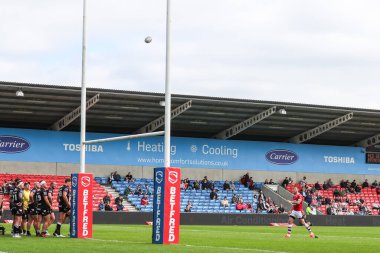 Salford Red Devils takımından Marc Sneyd, 2 Haziran 2024 'te Salford Community Stadyumu' nda oynanan Betfred Süper Lig 13. Raundunda 28-0 'lık galibiyet vuruşunu yaptı.