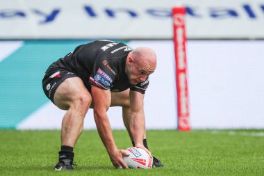 Londra Broncos takımından Lee Kershaw skoru 0-4 yaptı ancak daha sonra Salford Red Devils 'in Londra Broncos' a karşı oynadığı 2 Haziran 2024 'te oynanan Betfred Süper Lig karşılaşmasında elendi.