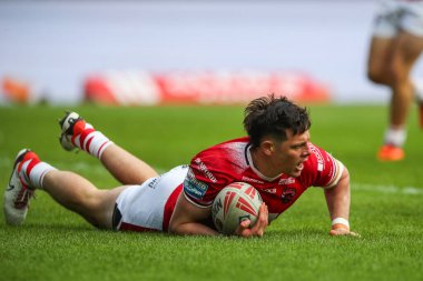Salford Red Devils takımından Shane Wright 2 Haziran 2024 'te Salford Red Devils' in Londra Broncos 'a karşı oynadığı Betfred Süper Lig maçında 26-0' lık skora ulaştı.
