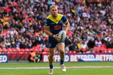 Warrington Wolves takımından Matt Dufty, 8 Haziran 2024 'te Wembley Stadyumu' nda oynanan Warrington Wolves vs Wigan Warriors final karşılaşmasında sahada. 
