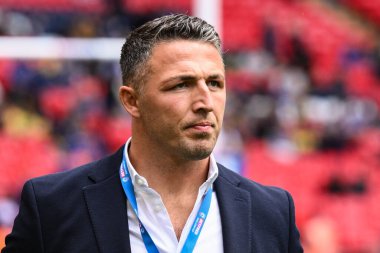 Sam Burgess Warrington Wolves 'un baş antrenörü Betfred Challenge Cup final maçı sırasında Warrington Wolves Wigan Warriors' a karşı Wembley Stadyumu, Londra, İngiltere, 8 Haziran 2024 