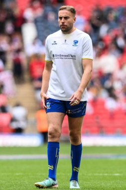 Warrington Wolves takımından James Harrison, 8 Haziran 2024 'te İngiltere' nin Wembley Stadyumu 'nda oynanan Betfred Challenge Kupası final maçı öncesinde ısındı. 