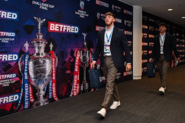 Warrington Wolves 'tan Matty Ashton, 8 Haziran 2024' te Wembley Stadyumu 'nda Warrington Wolves' a karşı Wigan Warriors 'un oynadığı Betfred Challenge Kupası final maçı öncesinde geldi. 