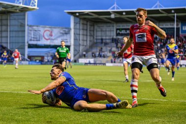 Warrington Wolves 'tan Matty Ashton 14 Haziran 2024' te oynanan Betfred Süper Lig karşılaşmasında 8-19 'luk setle sahaya çıkıyor. Warrington Wolves, Salford Red Devils' e karşı, Halliwell Jones Stadyumu, Warrington, İngiltere 