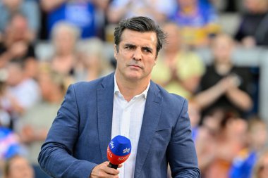 Sky Sports sunucusu Brian Carney 15. Betfred Süper Lig karşılaşmasında Leeds Rhinos Leigh Leopards 'a karşı Headingley Stadyumu, Leeds, İngiltere, 21 Haziran 2024 