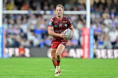 Leopar Leoparlar 'dan Matt Moylan, 21 Haziran 2024' te Headingley Stadyumu 'nda oynanan 15. Betfred Süper Lig karşılaşmasında Leeds Rhinos - Leigh Leopards maçında öne geçti. 