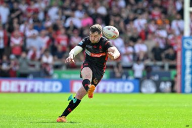 St. Helens takımından Mark Percival, Salford Red Devils 'in St. Helens' e karşı oynadığı Salford Community Stadyumu, Eccles, İngiltere 'de 23 Haziran 2024' de oynanan 15. 