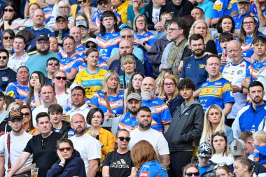 Taraftarlar Rob Burrow 'u 15. Betfred Süper Lig karşılaşması öncesinde Headingley Stadyumu Leigh Leopards' a karşı Leeds Stadyumu, Leeds, İngiltere 21 Haziran 2024 