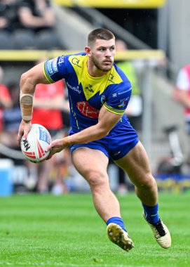 Warrington Wolves takımından Danny Walker, 22 Haziran 2024 'te MKM Stadyumu' nda oynanan 15. Betfred Süper Lig karşılaşmasında pas arıyor. 