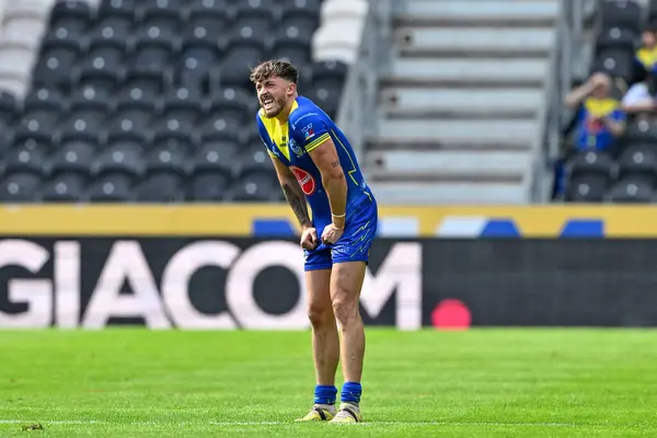 stock image Matty Ashton of Warrington Wolves during the Betfred Super League Round 15 match Hull FC vs Warrington Wolves at MKM Stadium, Hull, United Kingdom, 22nd June 2024 