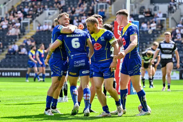 stock image Matt Dufty of Warrington Wolves celebrates his try to make it 0-10 Warrington Wolves during the Betfred Super League Round 15 match Hull FC vs Warrington Wolves at MKM Stadium, Hull, United Kingdom, 22nd June 2024 