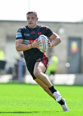 15. Betfred Süper Lig karşılaşmasında St. Helens 'li Matty Lees Salford Red Devils, St. Helens' e karşı Salford Community Stadyumu, Eccles, Birleşik Krallık, 23 Haziran 2024 