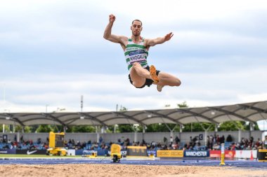 Khogali, Manchester Regional Arena, Manchester, Birleşik Krallık 'ta 29 Haziran 2024 tarihinde düzenlenen Microplus UK Atletizm Şampiyonası' nda Mens 'in uzun atlama yarışmalarına katılmıştır. 