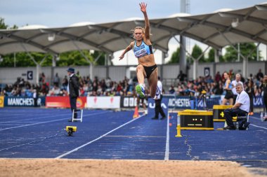 Hulland, Manchester Regional Arena, Manchester, Birleşik Krallık 'ta düzenlenen Microplus UK Atletizm Şampiyonası' nda 29 Haziran 2024 'te bayanlar üçlü atlama finalinde birinci sırada yer aldı. 