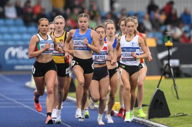 Microplus UK Atletizm Şampiyonası 'nda bayanlar 1500m' in ilk turu Manchester Regional Arena, Manchester, Birleşik Krallık 'ta birinci gün, 29 Haziran 2024 