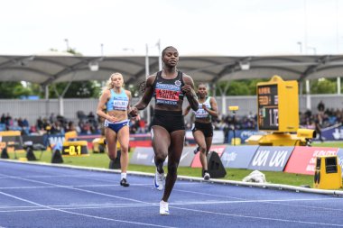 Dina Asher-Smith, 30 Haziran 2024 'te Manchester Regional Arena, Manchester' da düzenlenen Microplus UK Atletizm Şampiyonası 'nda bayanlar 200 metre üçüncü turunu kazandı. 